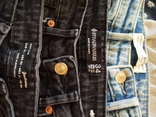 Pantalones vaqueros Stradivarius.