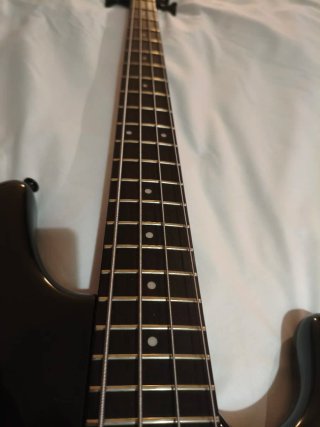 Bajo Eléctrico Ibanez EDB600 4 Cuerdas Negro