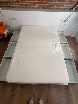 Cama y Colchon 140 con cajoneras