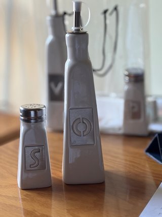 Set Aceiteras y Saleros Blanco y Plata