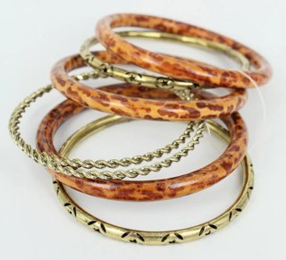 Braccialetti settimanali in legno e metallo