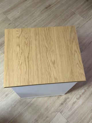 Mesita auxiliar SKRUVBY IKEA blanco y madera