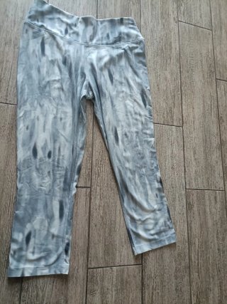 Leggings Nike Dri-Fit Capri Talla M Gris