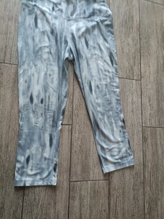 Leggings Nike Dri-Fit Capri Talla M Gris
