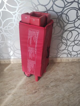 Cuna de viaje Nurse roja