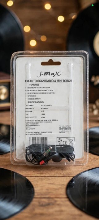 RADIO FM+AURICULARES+REGALO