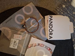 Pulsera Pandora Piel Charm Scream Negra