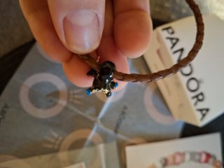 Pulsera Pandora Piel Charm Scream Negra