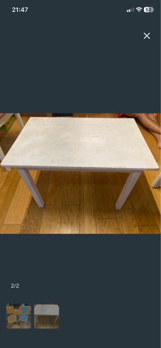 Sillas y mesa infantil animales