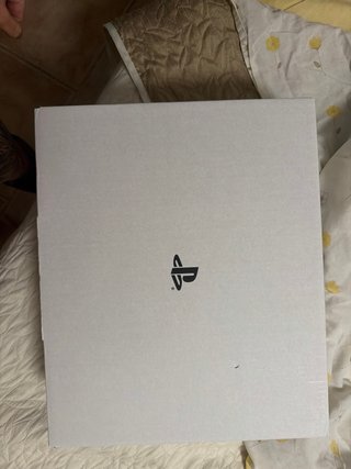 PlayStation 5 (PS5) Blanca - 2 meses de uso