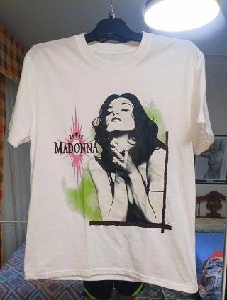 Camiseta Madonna Like a Prayer, Talla M