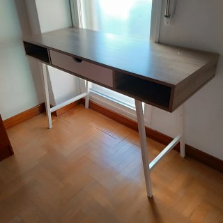 Escritorio moderno madera y metal