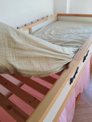 Cama Kura IKEA Reversible