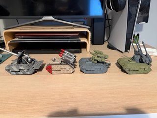 Conjunto 4 Tanques Astra Militarum