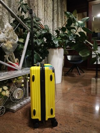 Maleta Cabina 55cm 19 Amarilla Nueva