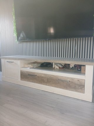 Mueble TV salón madera y metal