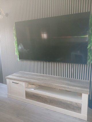 Mueble TV salón madera y metal