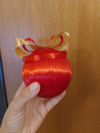 Pallina Natale Roma ricamata a mano