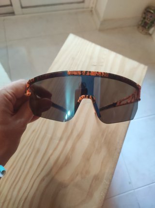 Gafas de sol deportivas naranjas