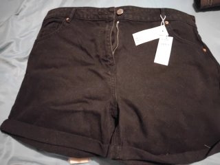 Pantalón corto vaquero negro