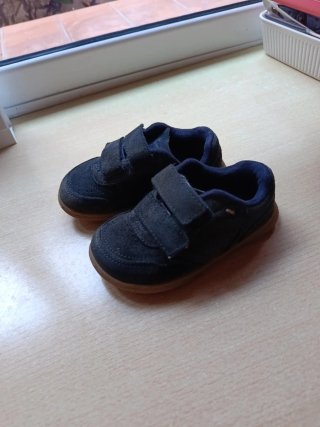 Lote 5 pares calzado barefoot infantil T.24