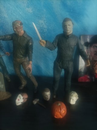 COLECCIÓN FIGURAS DE TERROR NECA OFERTA HALLOWEEN