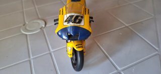 Moto GP Yamaha YZR M1 Valentino Rossi 2006 New Ray