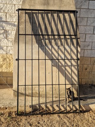 Reja de hierro macizo forjado 1.98 alto 1.16 ancho