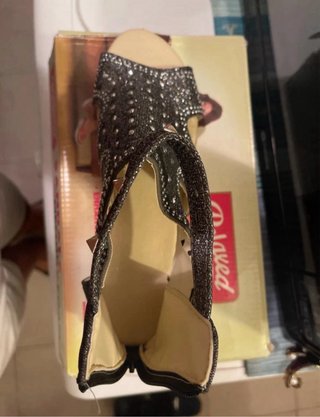 Sandalo donna aperto con brillantini grigio