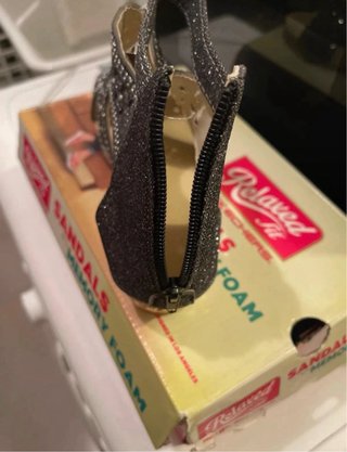 Sandalo donna aperto con brillantini grigio