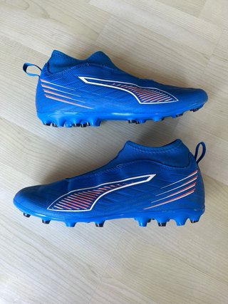 Botas de fútbol PUMA sin cordones