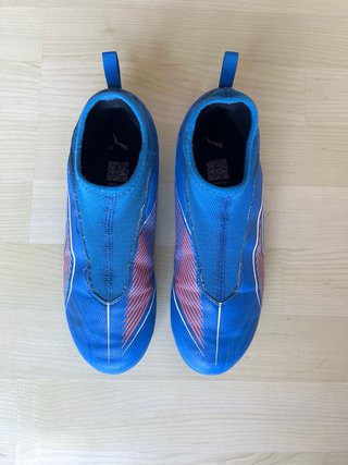 Botas de fútbol PUMA sin cordones