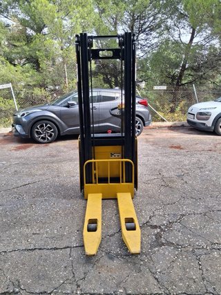 Apilador Yale MS10 3430mm 1000kg