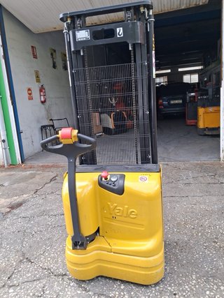 Apilador Yale MS10 3430mm 1000kg