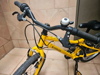 Bicicleta infantil Riverside amarilla