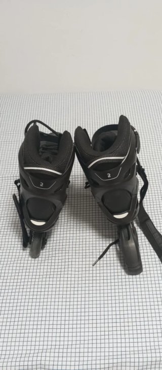 Patines en línea negros talla 42