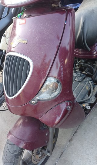 Moto 49 gulliber para piezas.