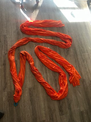 Tela de acrobacia aérea con anilla