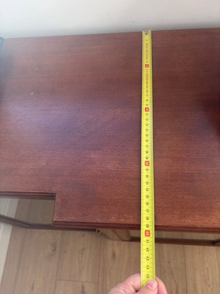 Aparador de madera maciza de Teka