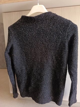 Maglione nero con luccichini