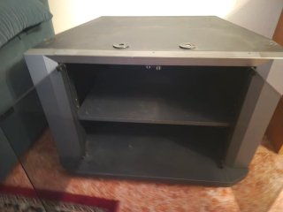TV Sony Trinitron Gris con su mueble +TV LG