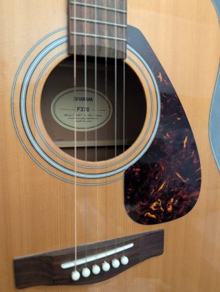 Guitarra Acústica Yamaha F370