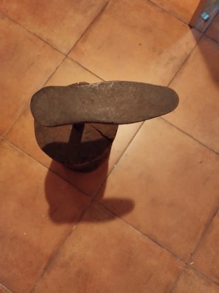 Horma para zapatos de madera y metal
