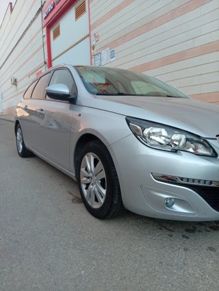 Peugeot 308 2016