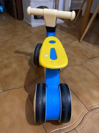 Correpasillos azul y amarillo EasySMX