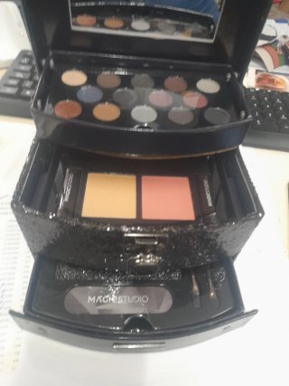 Maletín Infantil Maquillaje Magic Studio Negro