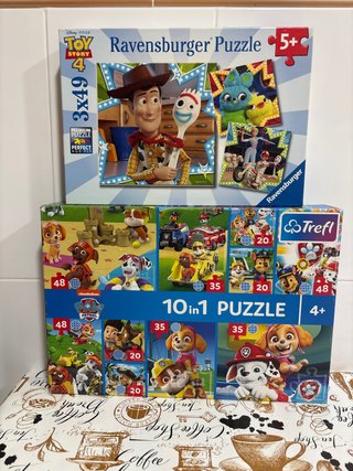 2 Puzzles Toy Story y Paw Pat infantiles