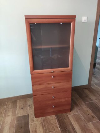 Mueble vitrina madera 147x60 cm