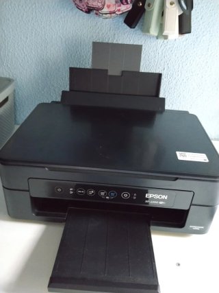 Impresora Epson XP-2200 con escaner WiFi Negra