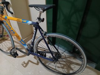 Bicicleta Carretera Zeus Amarillo/Azul